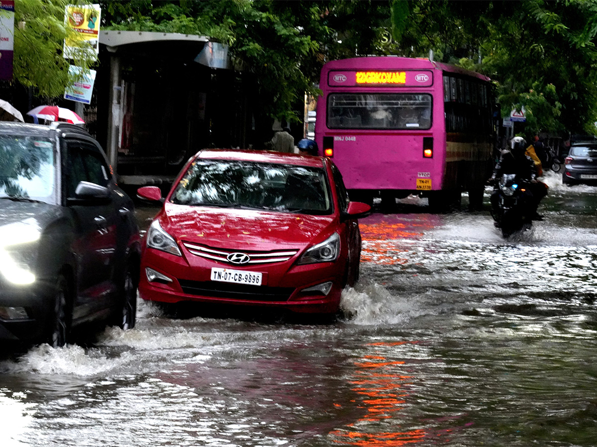 Tamil Nadu rains: Heavy rains lash Chennai its suburbs Photos - Sakshi12