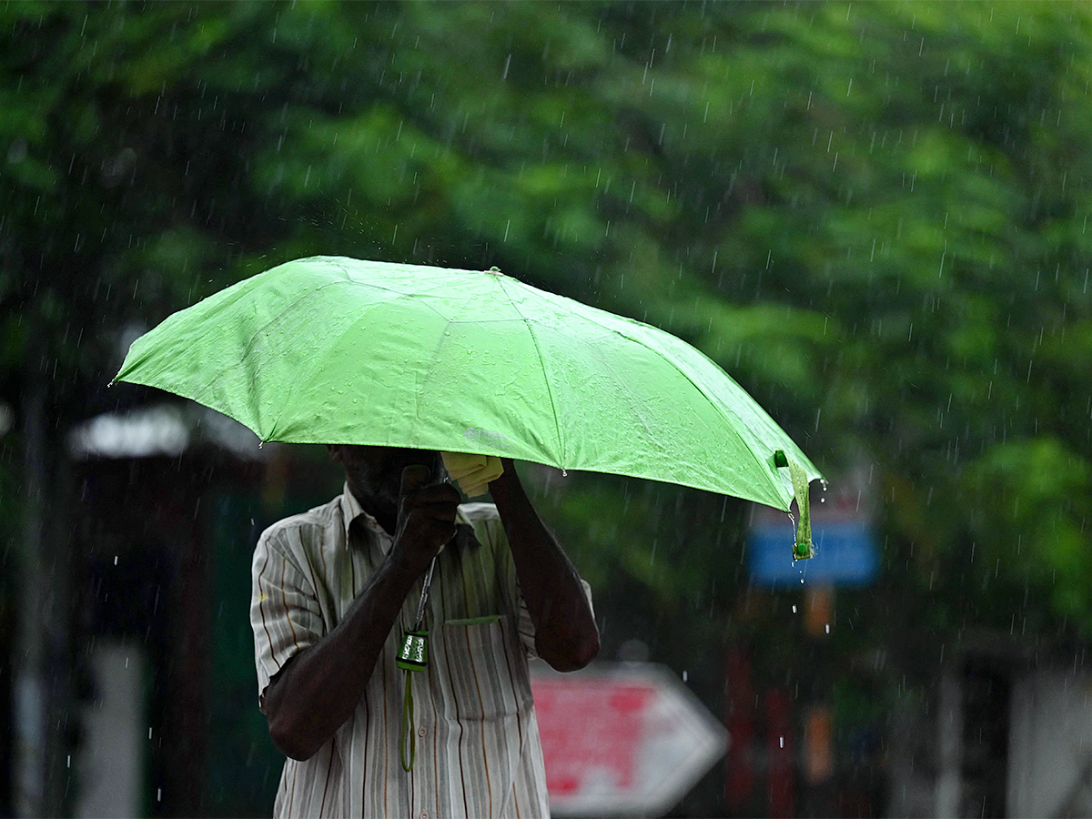 rains in chennai - Sakshi5