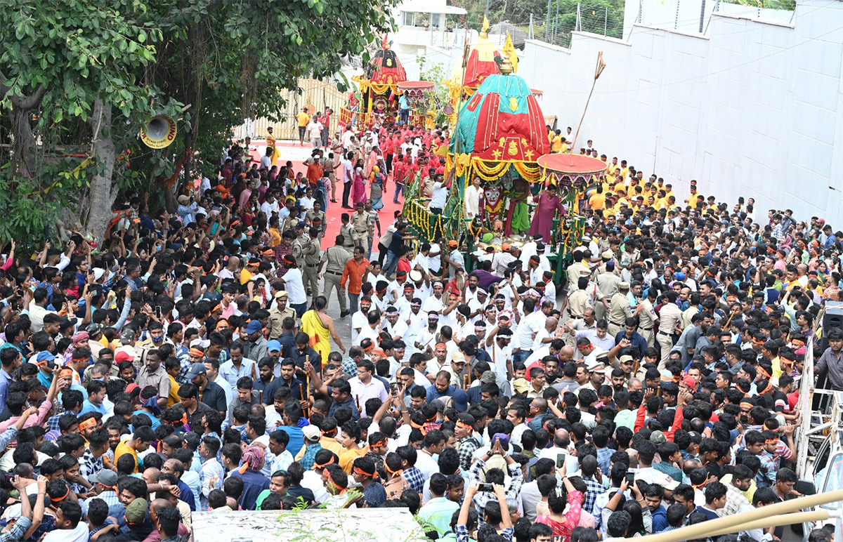 Jagannadh Ratha Yatra in Hyderabad - Sakshi12