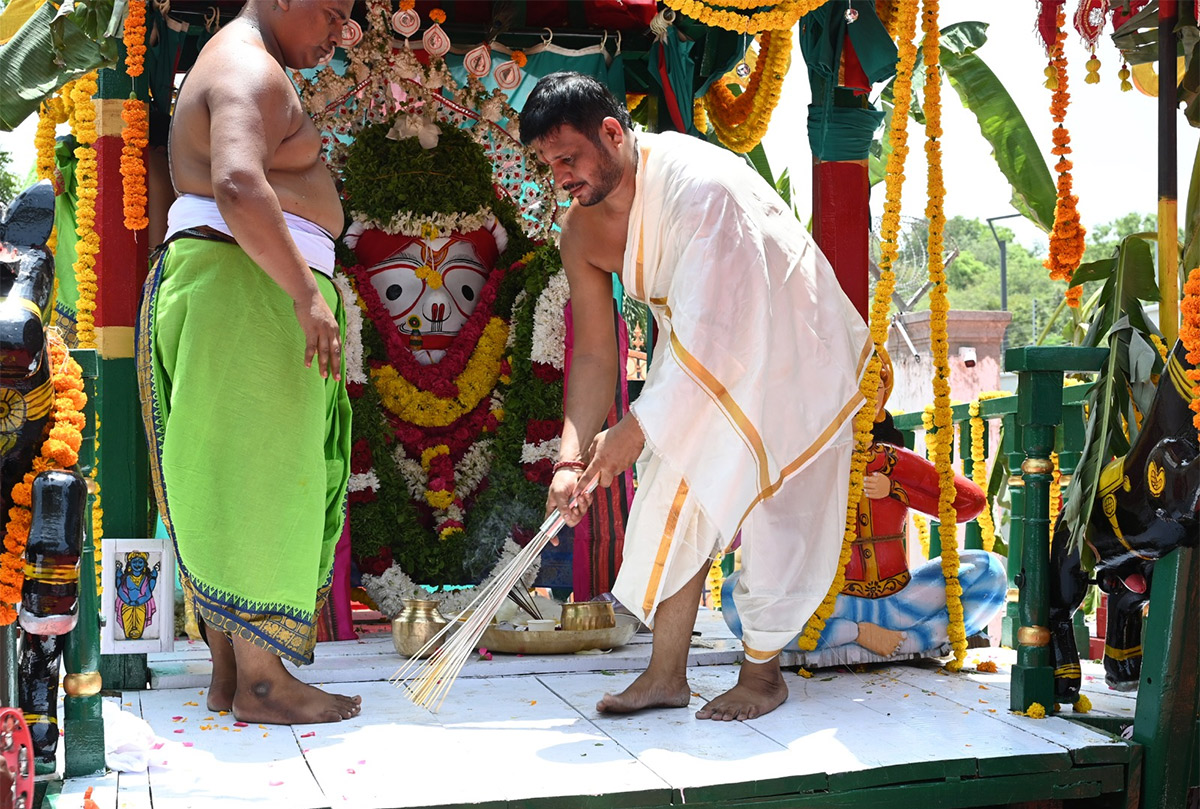 Jagannadh Ratha Yatra in Hyderabad - Sakshi3