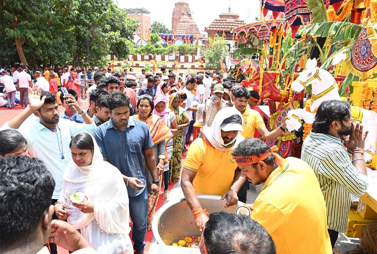 Jagannadh Ratha Yatra in Hyderabad - Sakshi4