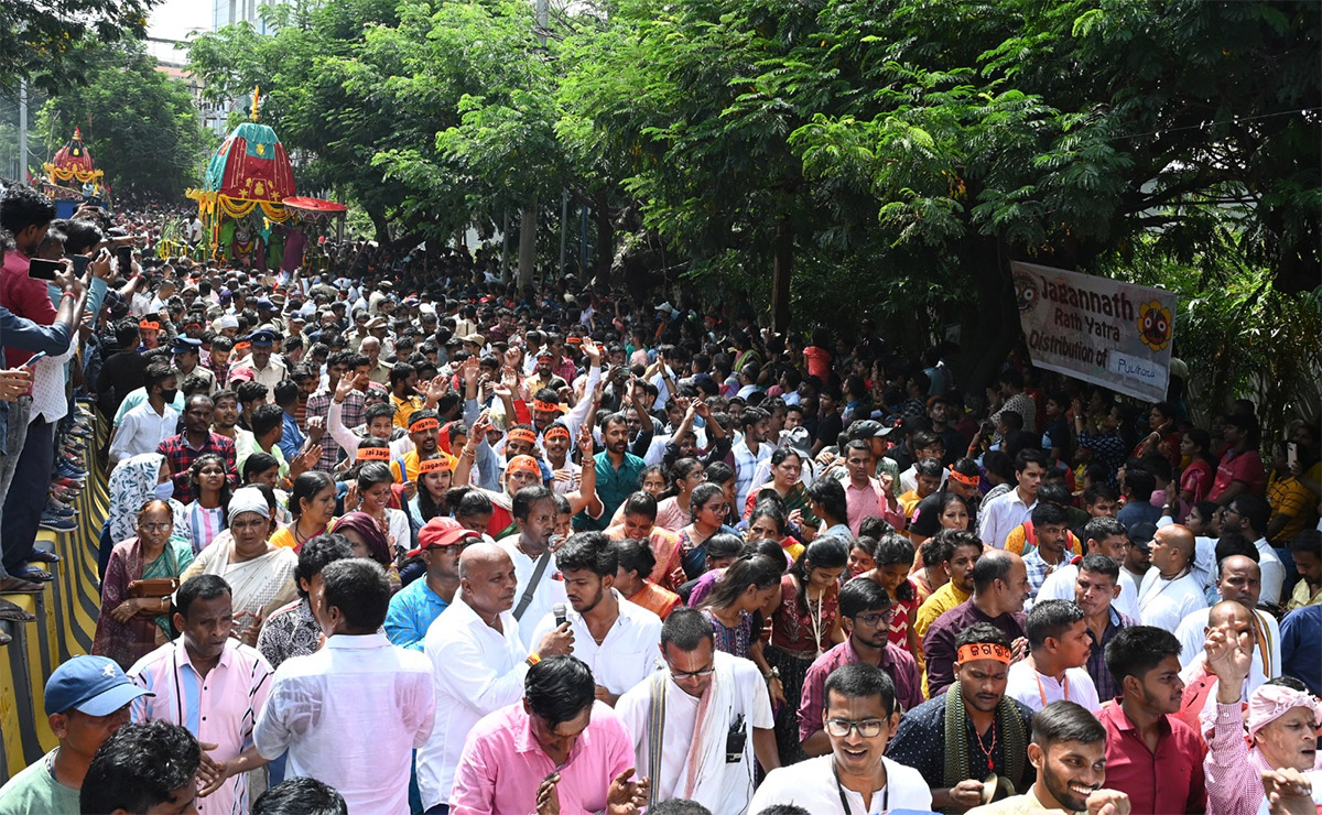 Jagannadh Ratha Yatra in Hyderabad - Sakshi9