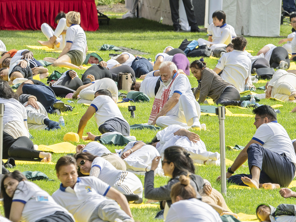 PM Modi leads Yoga Day celebrations in New York Photos - Sakshi11