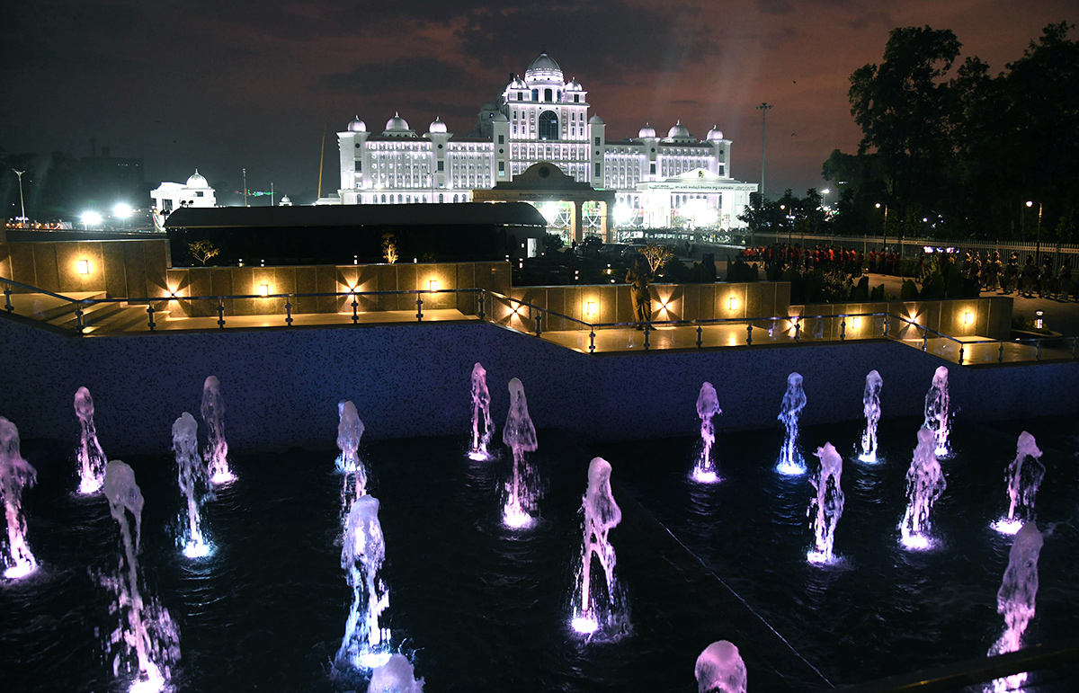 telangana martyrs memorial in hyederabad - Sakshi11