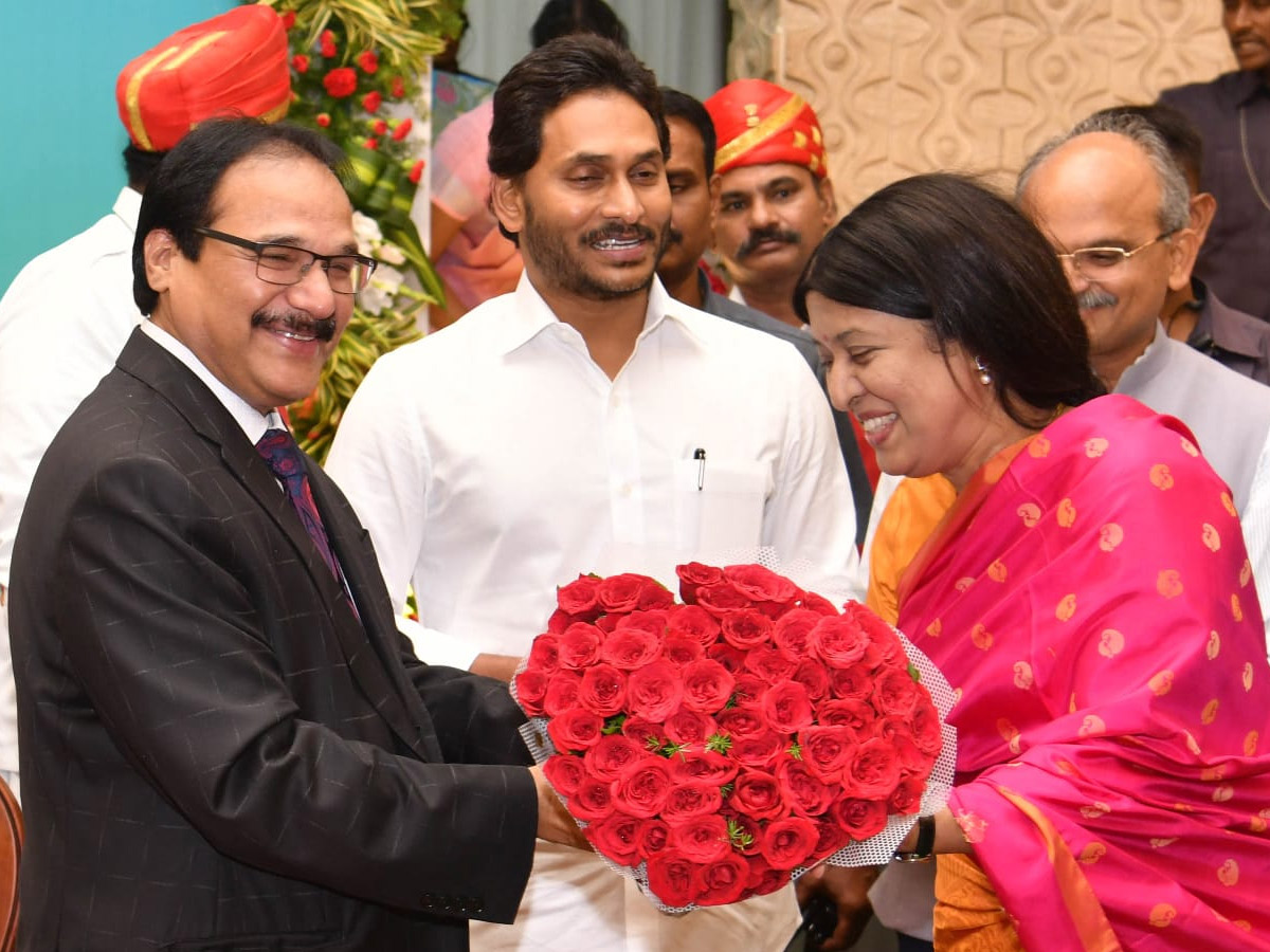 Andhra pradesh Govt Honored Supreme Court Judge Justice Prashant Kumar Mishra Photos - Sakshi37