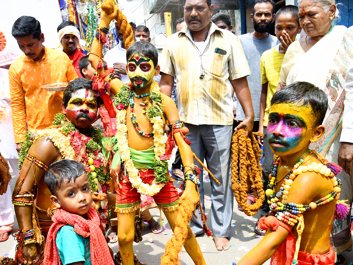 Golconda Bonalu Started in Hyderabad Photos - Sakshi16