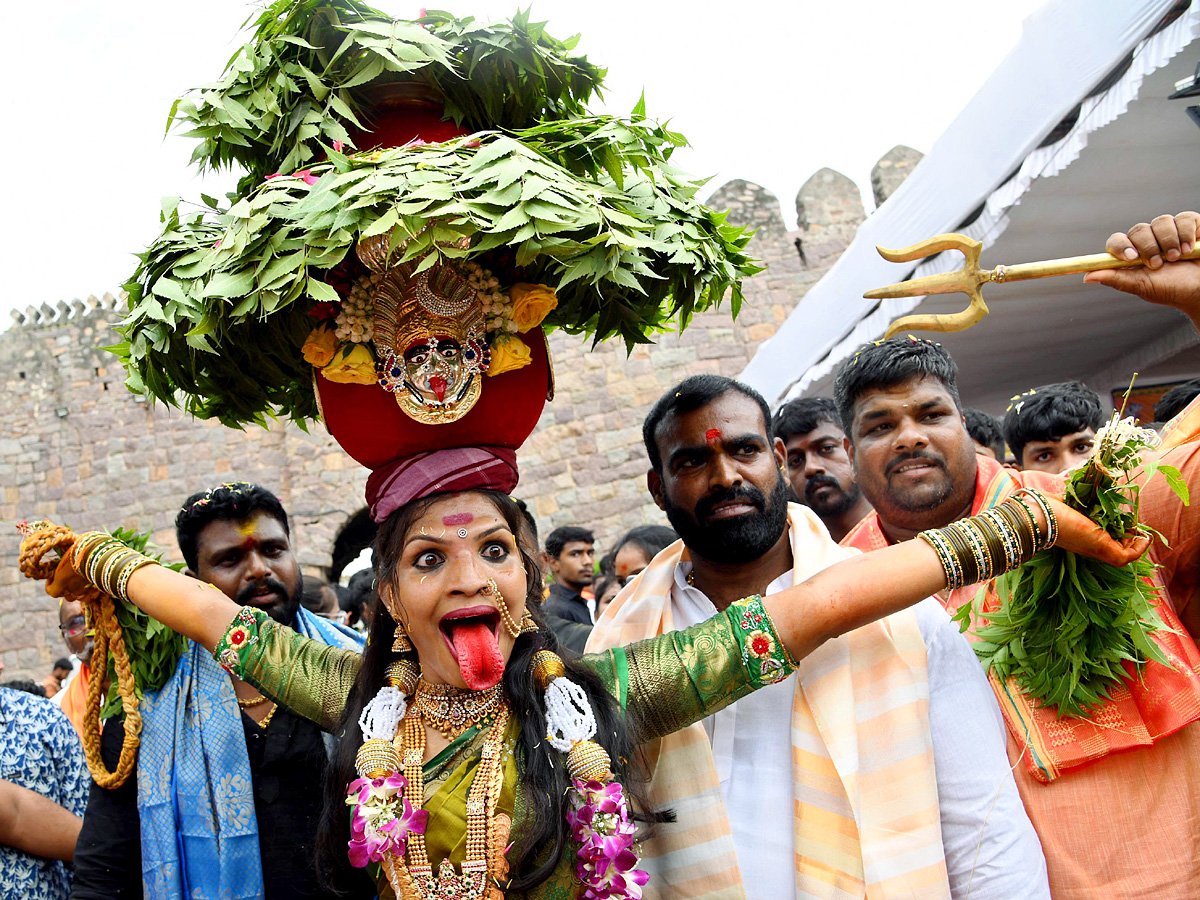 Golconda Bonalu Started in Hyderabad Photos - Sakshi22