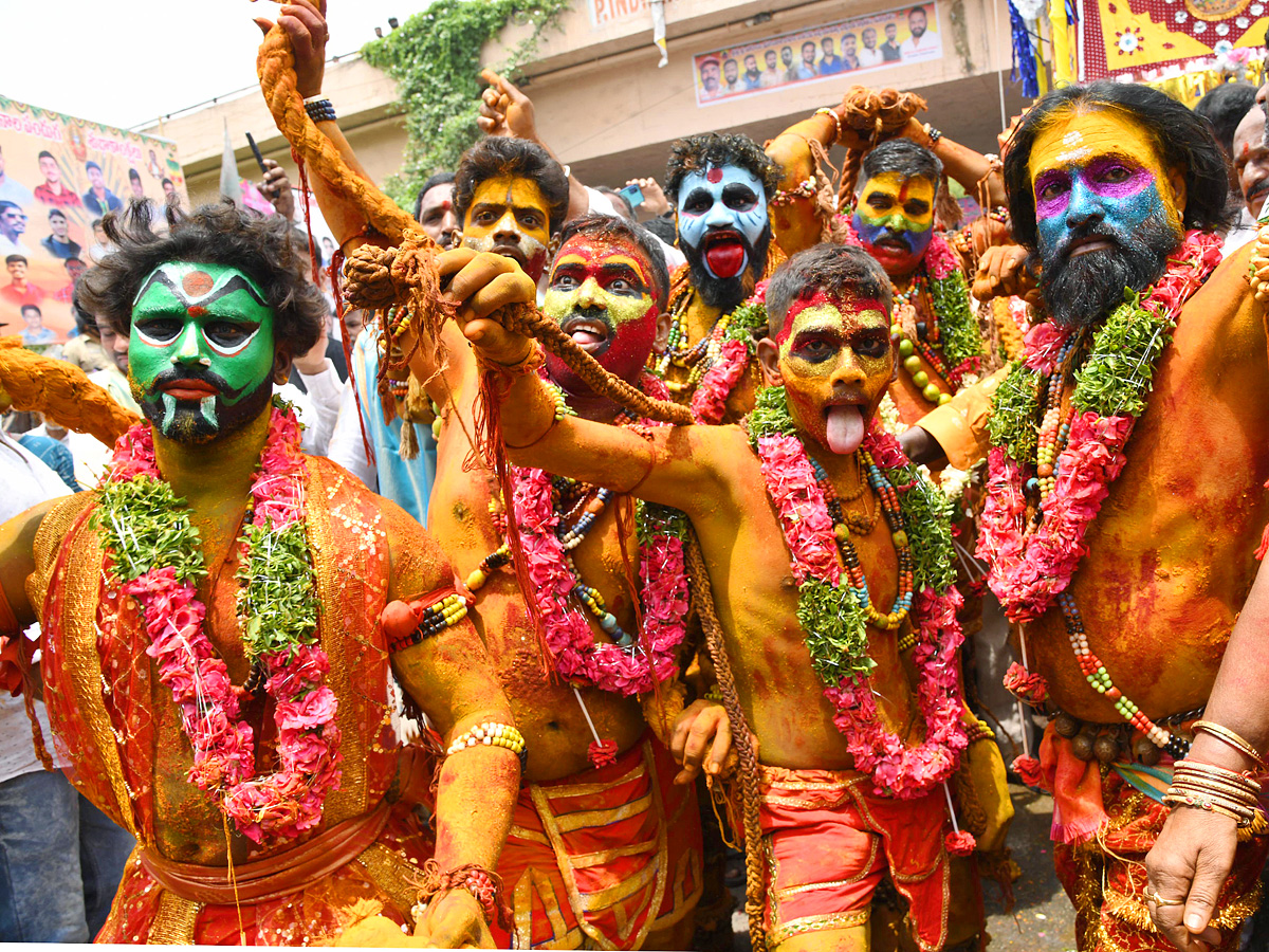 Golconda Bonalu Started in Hyderabad Photos - Sakshi7