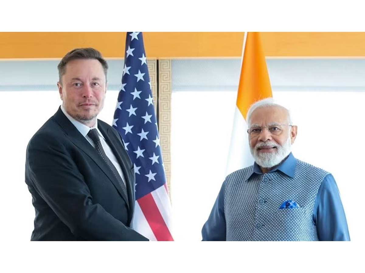 Tesla CEO and world richest person elon musk with world leaders Photos_1 - Sakshi4