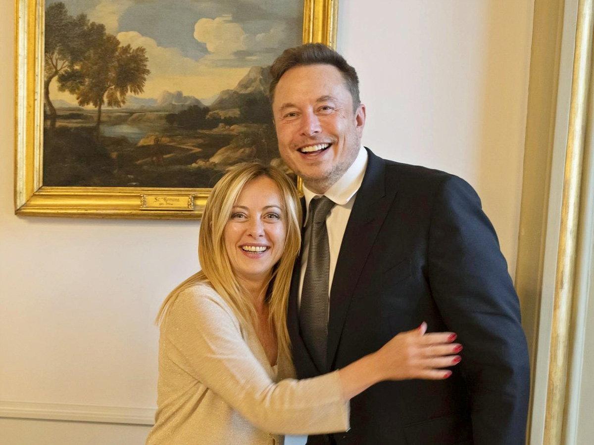 Tesla CEO and world richest person elon musk with world leaders Photos_1 - Sakshi8