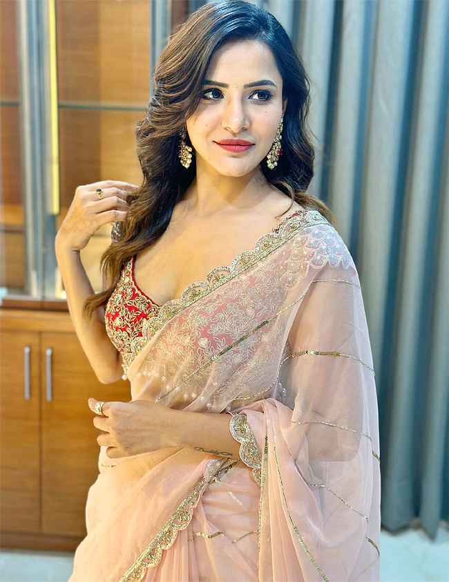 ashu reddy surekhavani - Sakshi17