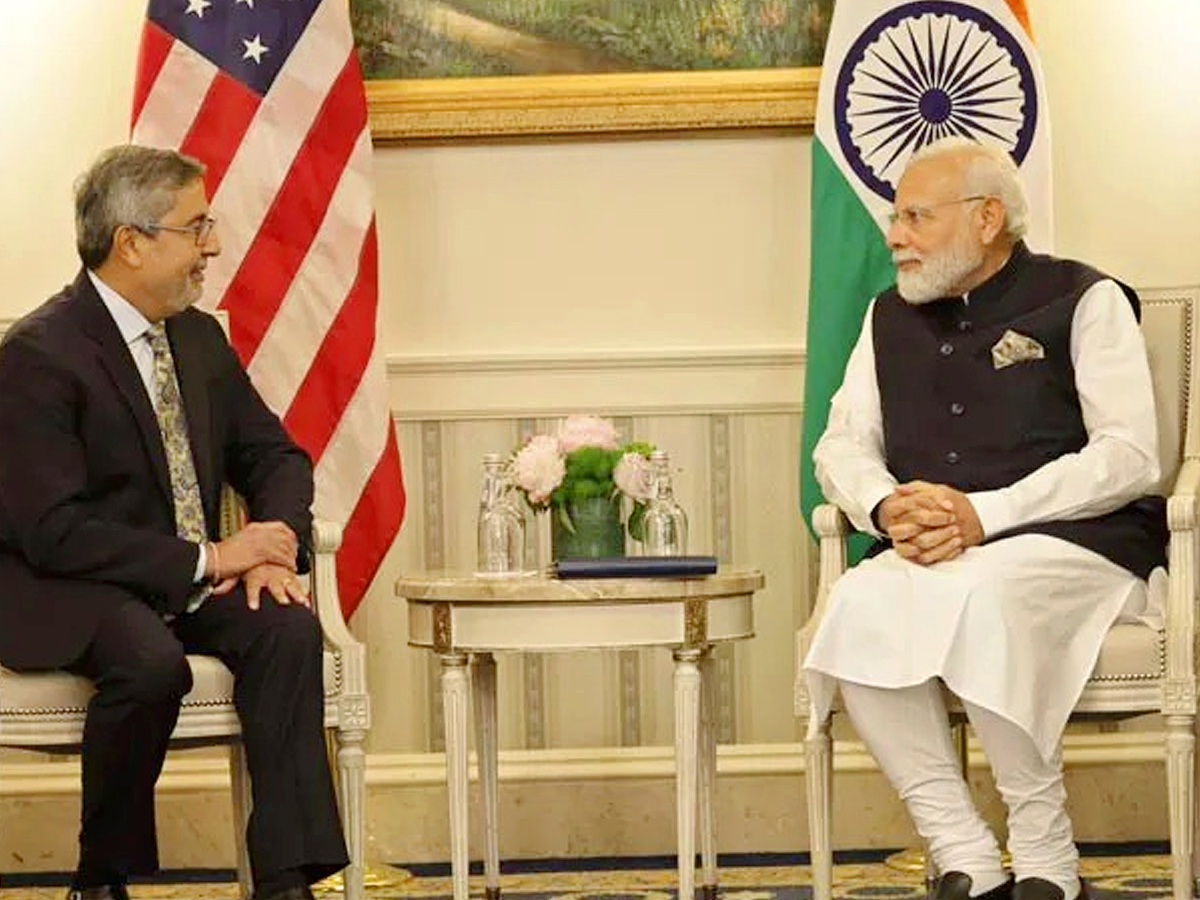 Narendra modi meets business people in usa photos - Sakshi6