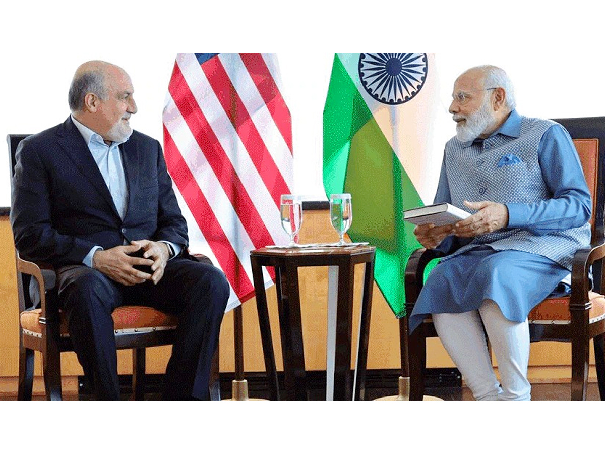 Narendra modi meets business people in usa photos - Sakshi7