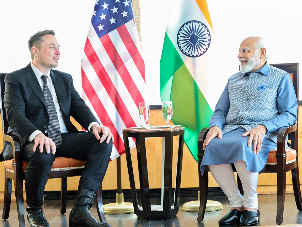 Narendra modi meets business people in usa photos - Sakshi10