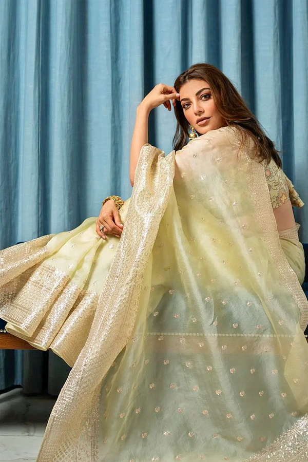 Actress Kajal Aggarwal In Beautiful Saree Stills Phtoos - Sakshi4