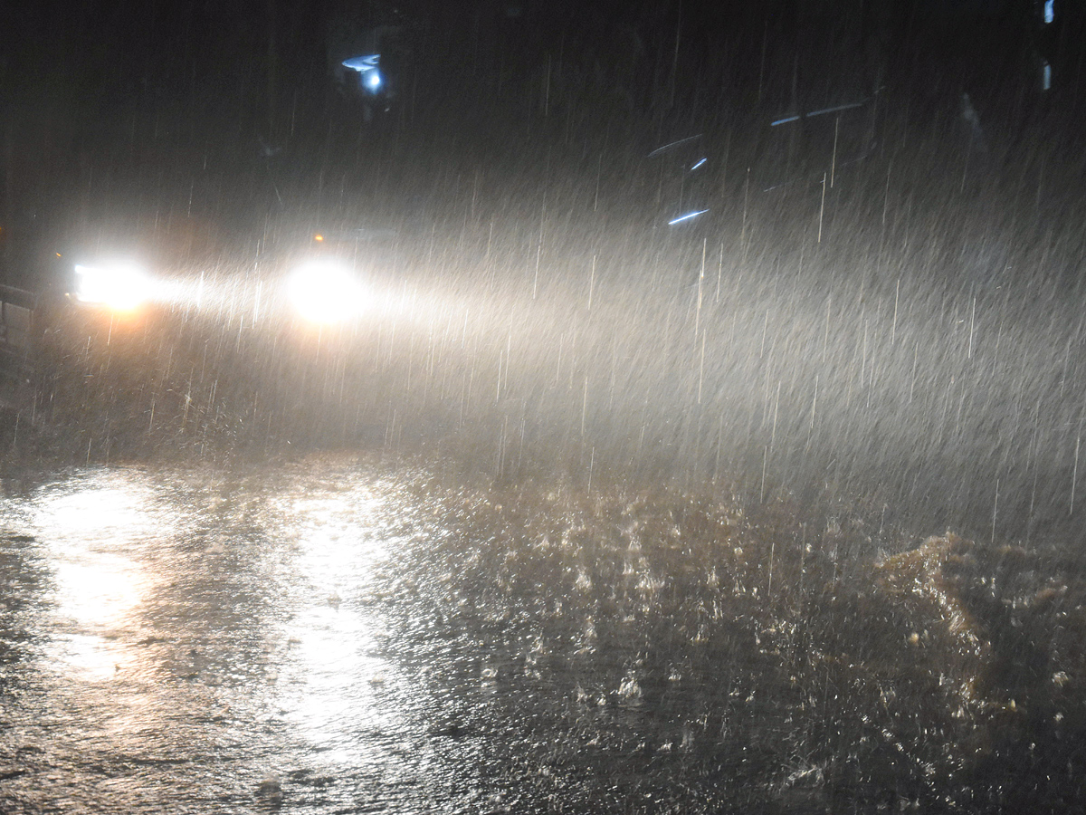 Heavy Rain In Hyderabad Photos - Sakshi18