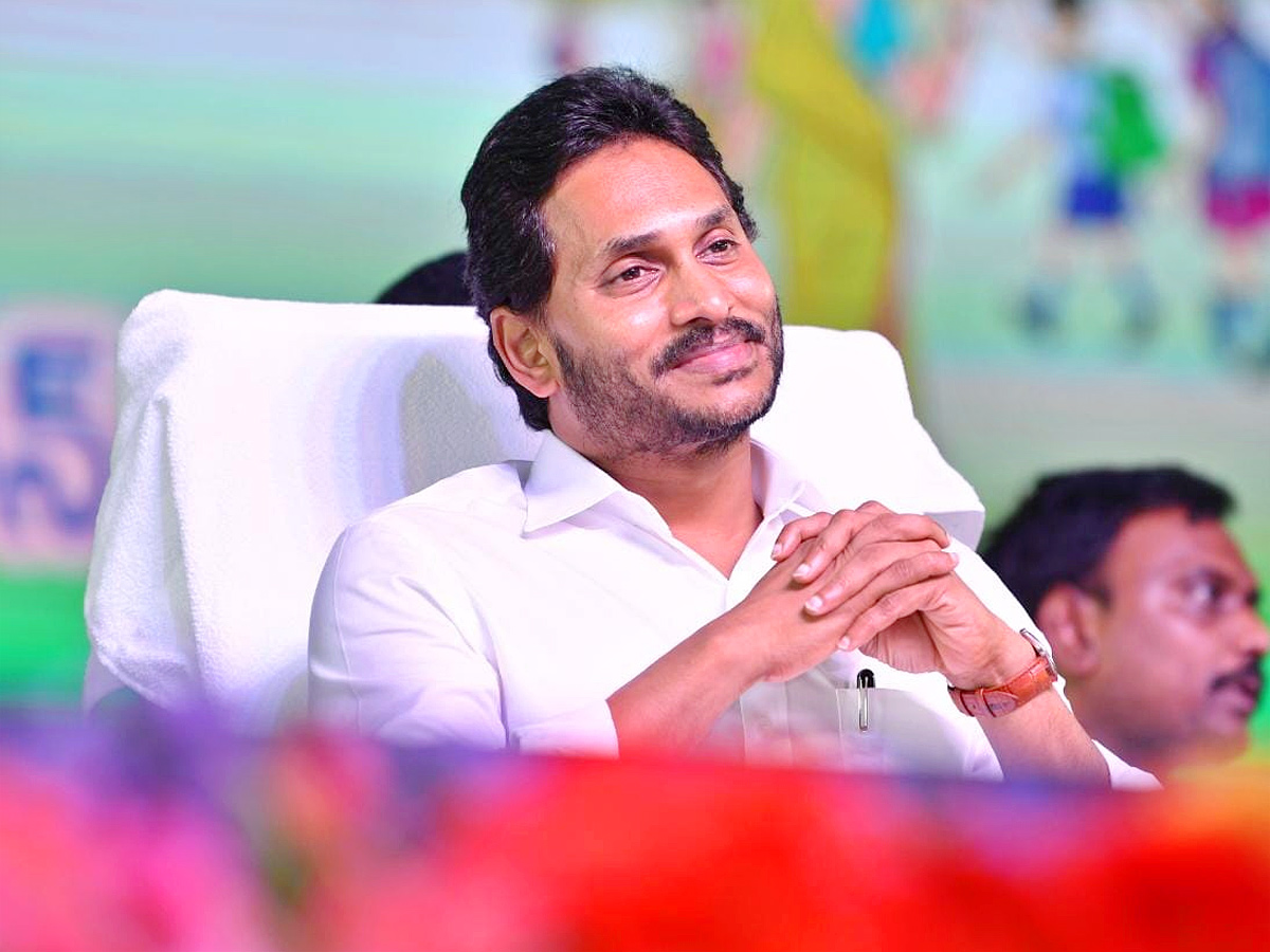 AP CM Jagan Launches Jagananna Amma Vodi Scheme Photos - Sakshi11