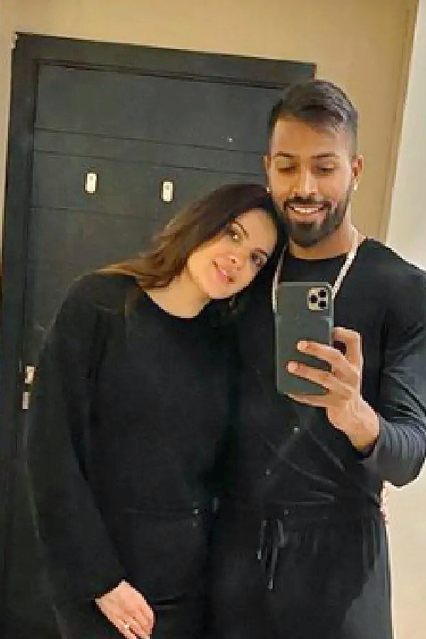 Hardik Pandya Wife Natasa Stancovic Stunning Viral Photos - Sakshi5