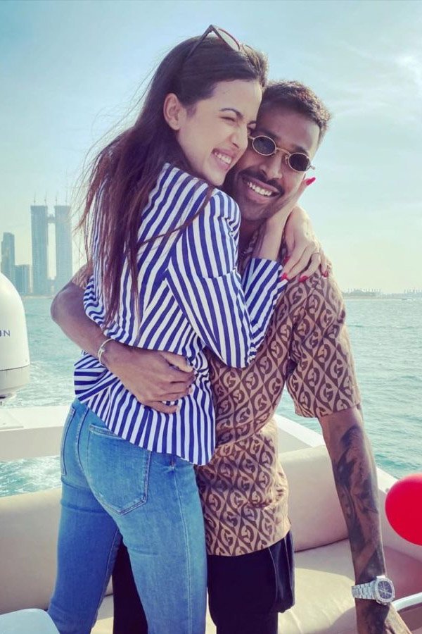 Hardik Pandya Wife Natasa Stancovic Stunning Viral Photos - Sakshi9