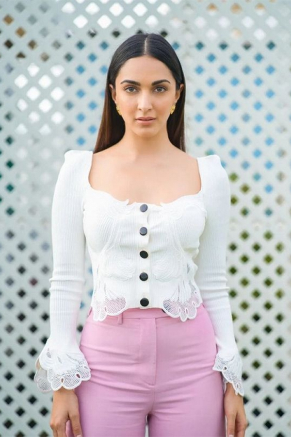 Indian Actress Kiara Advani Latest HD Photo Gallery - Sakshi23