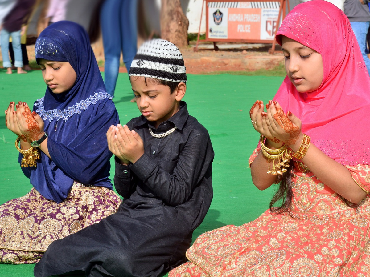 Bakrid Celebrations at Vijayawada Indira Gandhi Municipal Stadium Photos - Sakshi13