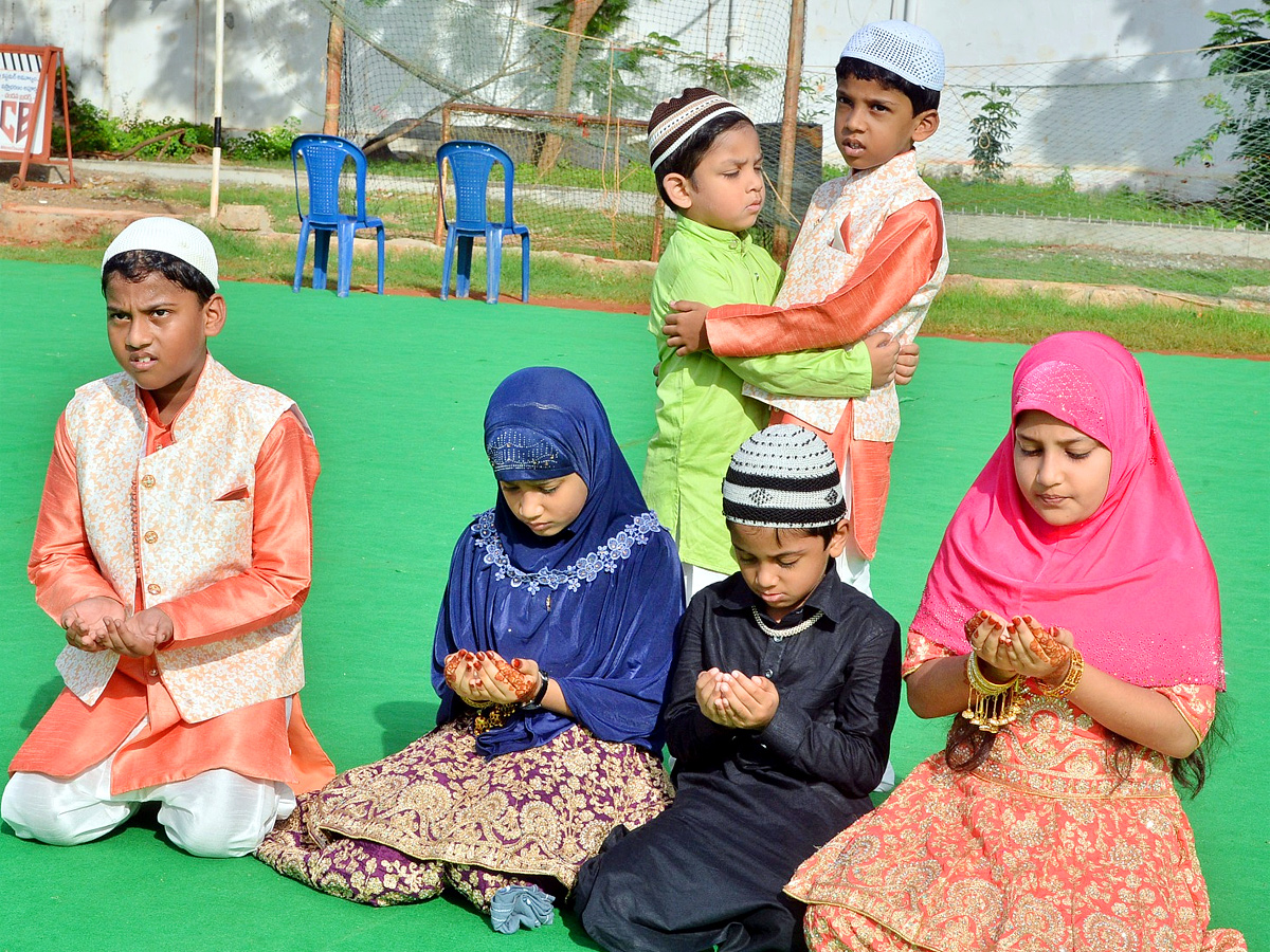 Bakrid Celebrations at Vijayawada Indira Gandhi Municipal Stadium Photos - Sakshi16