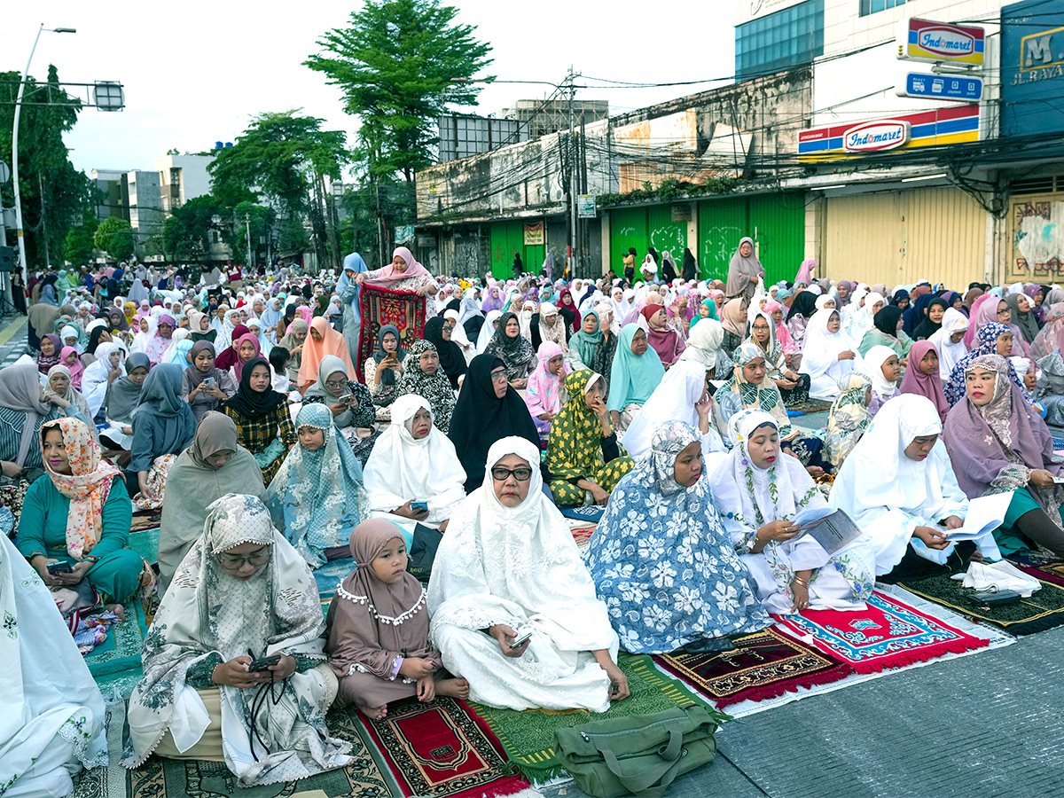 Eid al Adha Mubarak 2023 Bakrid Prayers Nationwide Photos - Sakshi15