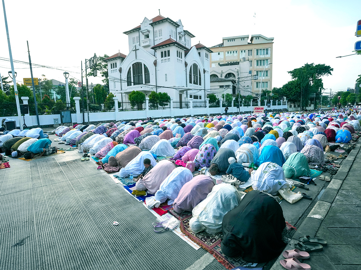 Eid al Adha Mubarak 2023 Bakrid Prayers Nationwide Photos - Sakshi2