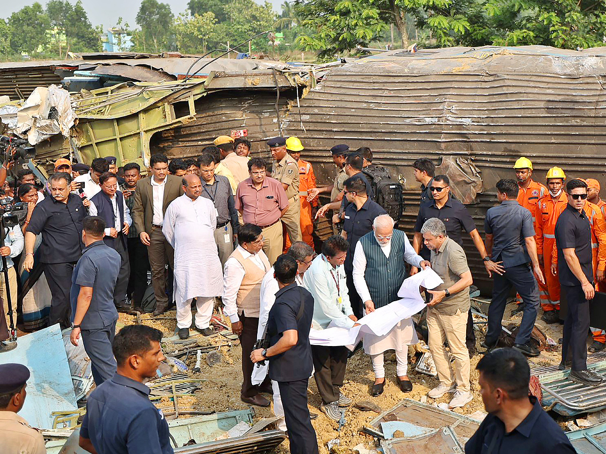 PM Modi arrives in Balasore to take stock of situation Photos - Sakshi5