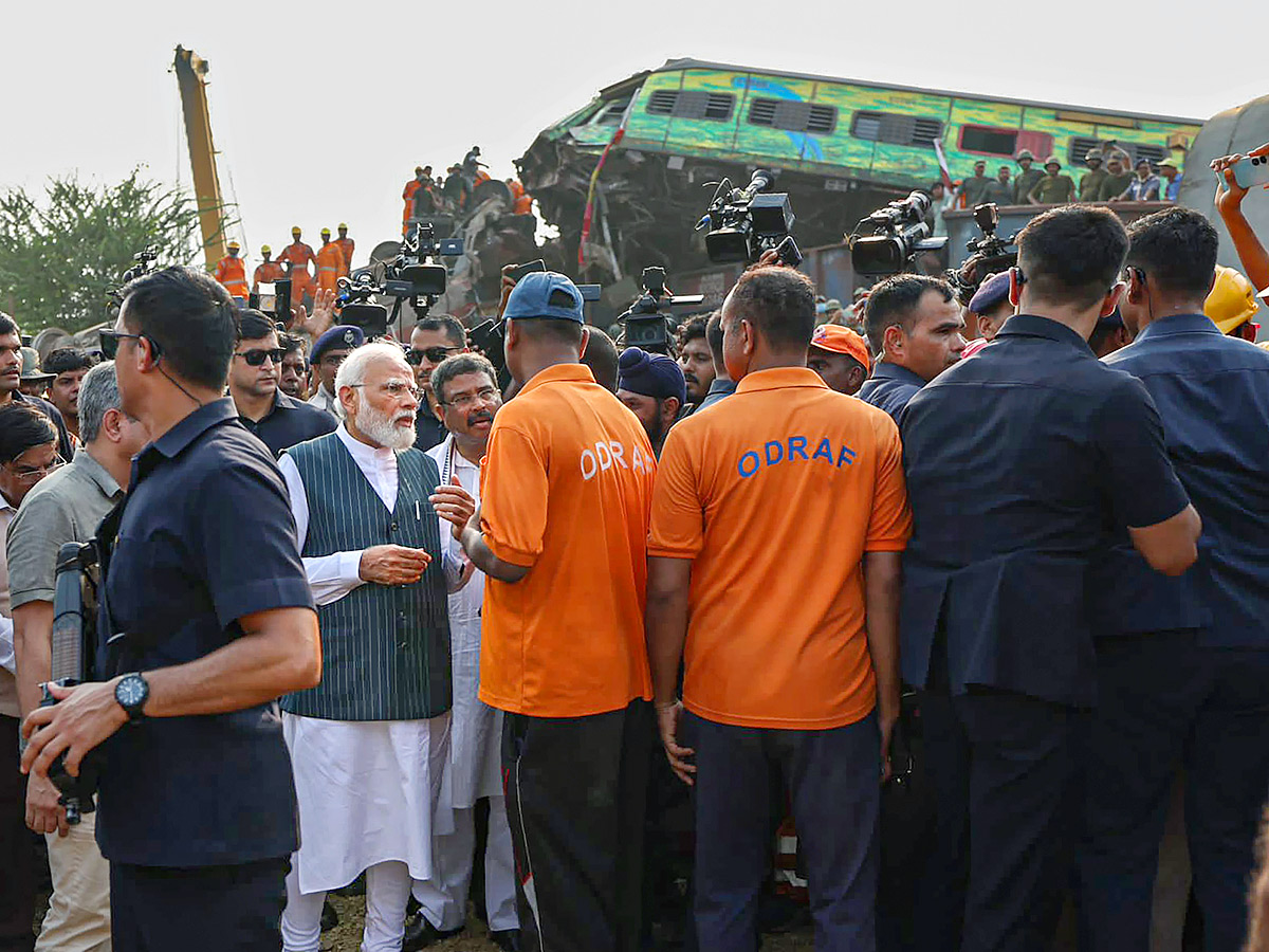 PM Modi arrives in Balasore to take stock of situation Photos - Sakshi7