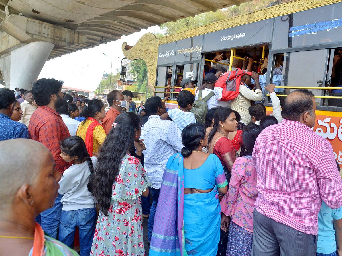 kanaka durga temple indrakeeladri - Sakshi5