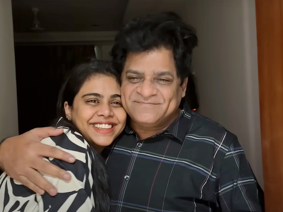 Comedian Ali Daughter Fathima come Back From America To Our Home Photos - Sakshi8