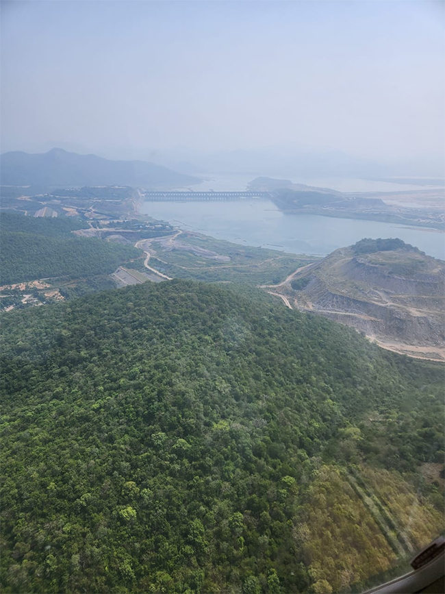 cm jagan inspects polavaram project works - Sakshi4