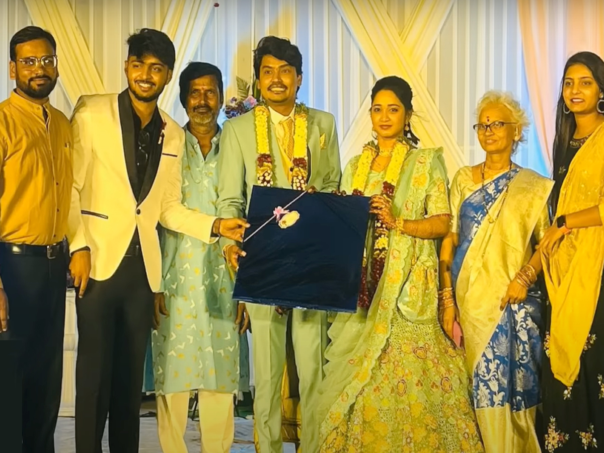 Jabardasth Kevvu Karthik got married Photos - Sakshi6