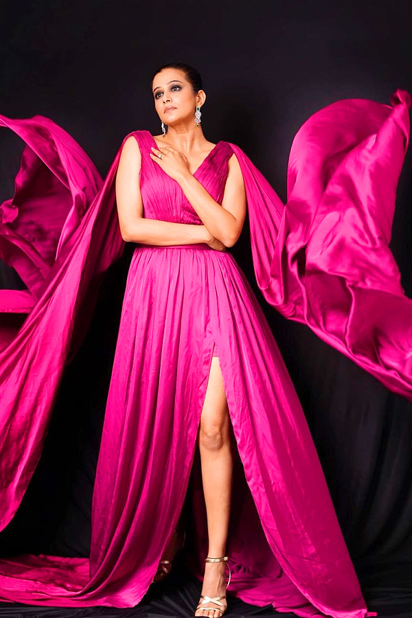 Priyamani Looks Stunning in Pink Gown Photos - Sakshi6