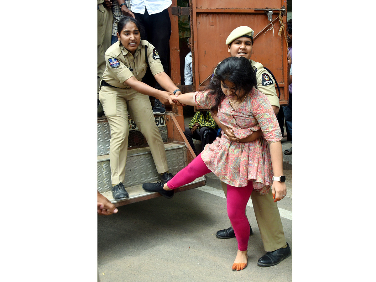 Best Photos of The Week in AP and Telangana Photo Gallery - Sakshi12