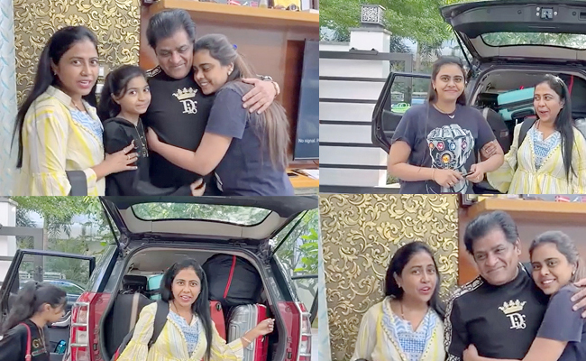 Comedian ALi Family Tour To America Photos - Sakshi1