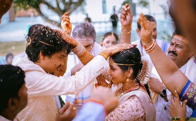 Jabardasth Kevvu Karthik Marriage Photos - Sakshi12