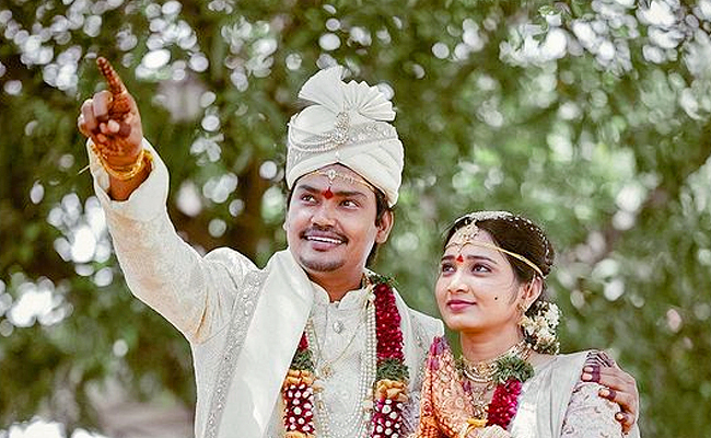 Jabardasth Kevvu Karthik Marriage Photos - Sakshi14