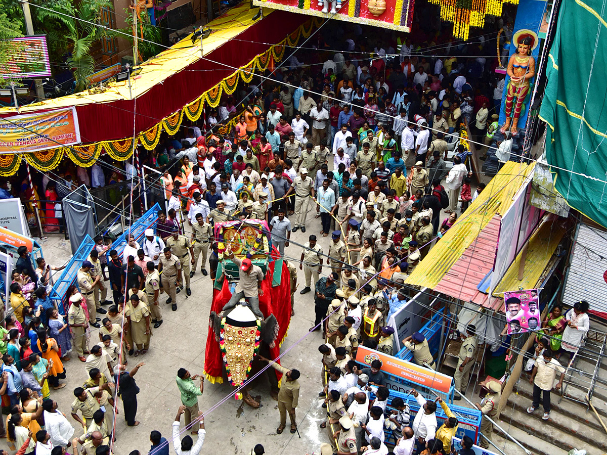 Ujjaini Mahankali Bonalu at Secunderabad PHotos - Sakshi6