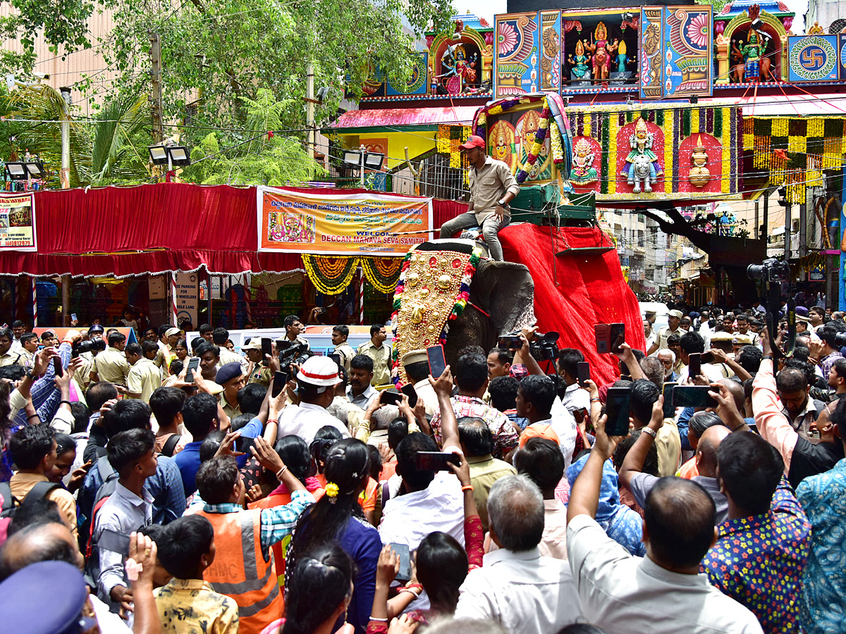 Ujjaini Mahankali Bonalu at Secunderabad PHotos - Sakshi8