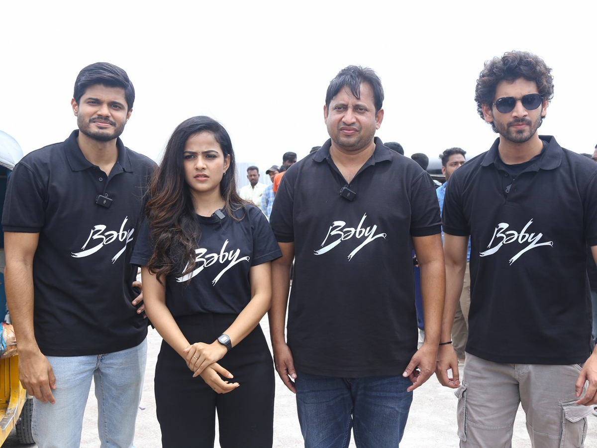 Huge Auto Activity With Baby Movie Team HD Photo Gallery - Sakshi7