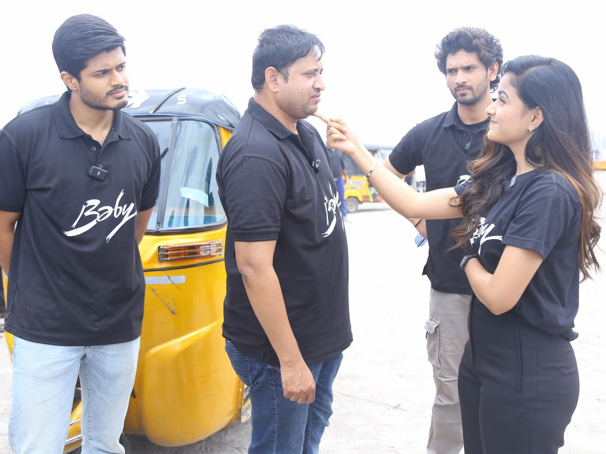 Huge Auto Activity With Baby Movie Team HD Photo Gallery - Sakshi8