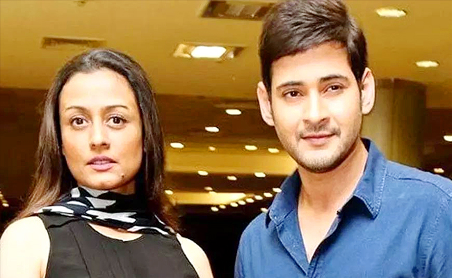 Mahesh Babu And Wife Namrata Marriage Photos - Sakshi15