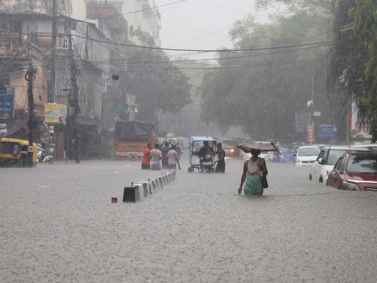 Heavy Rainfall Lashes Northern India Photo Gallery - Sakshi7