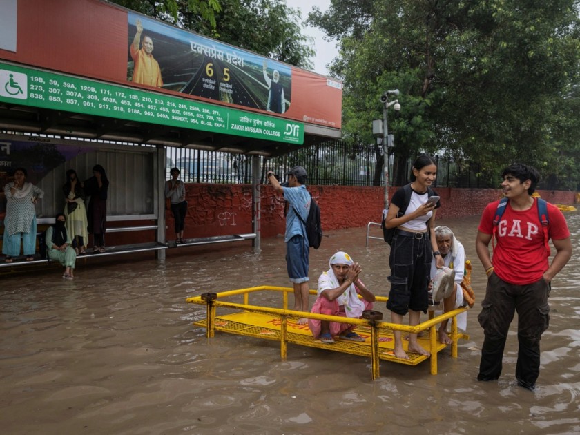 Heavy Rainfall Lashes Northern India Photo Gallery - Sakshi15