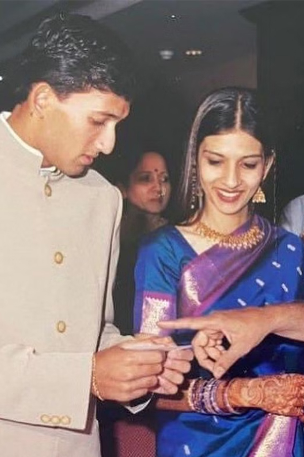 BCCI New Chief Selector Ajit Agarkar With Beautiful Wife Photo Gallery - Sakshi13