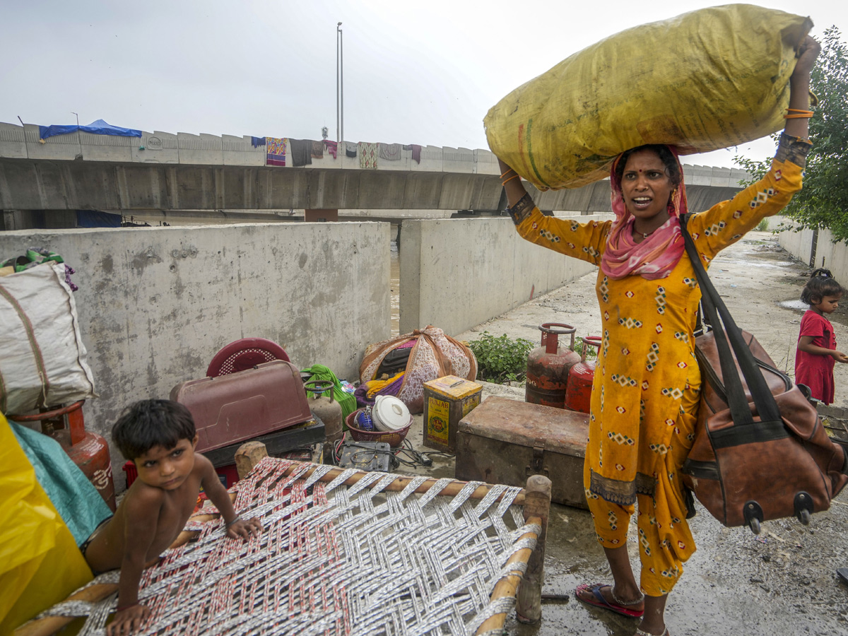 Yamuna Breaches Danger Level Waterlogging in Parts of Delhi Photos - Sakshi23