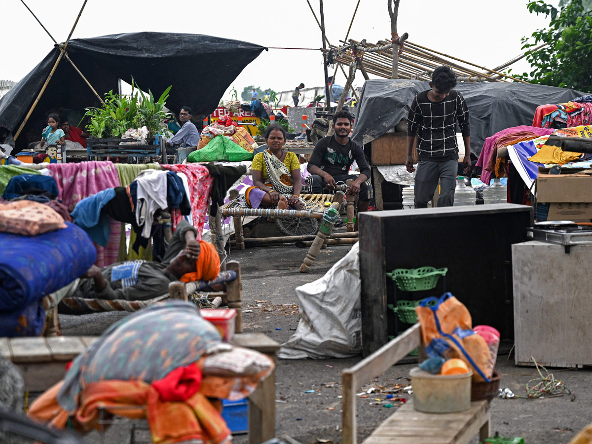 Yamuna Breaches Danger Level Waterlogging in Parts of Delhi Photos - Sakshi49