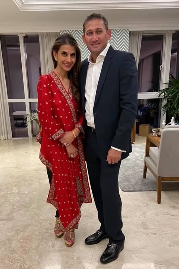 BCCI New Chief Selector Ajit Agarkar With Beautiful Wife Photo Gallery - Sakshi12